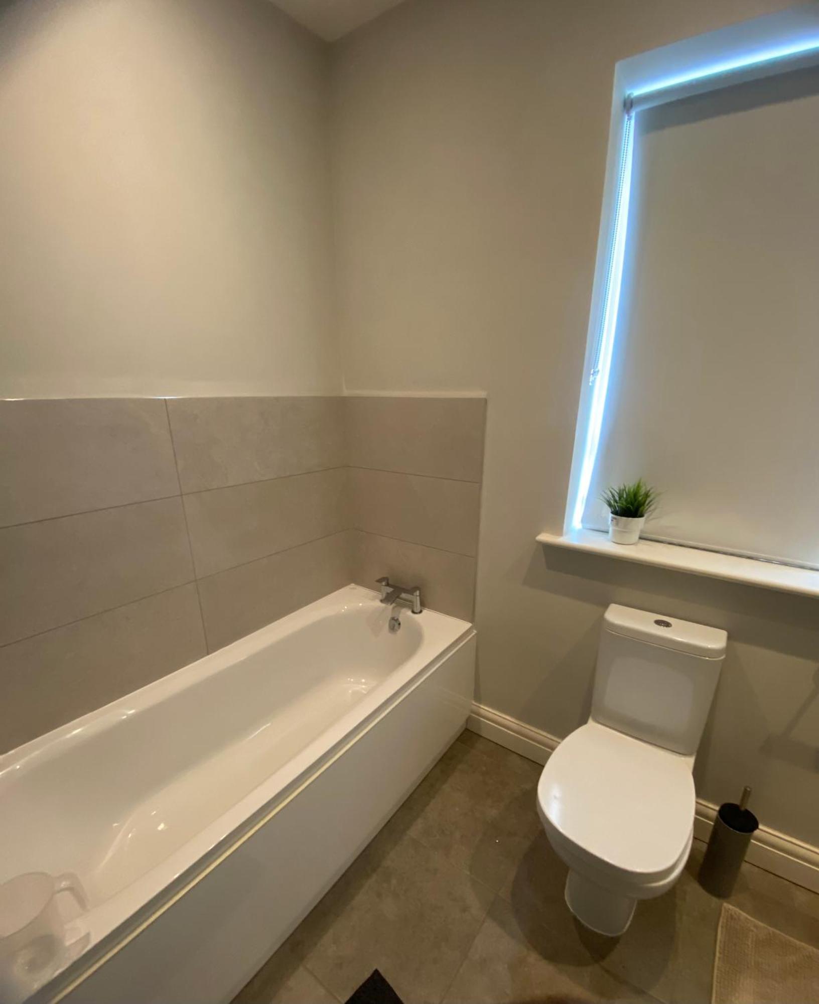 Extra Large Room In New House At Citywest Dublin Exteriör bild