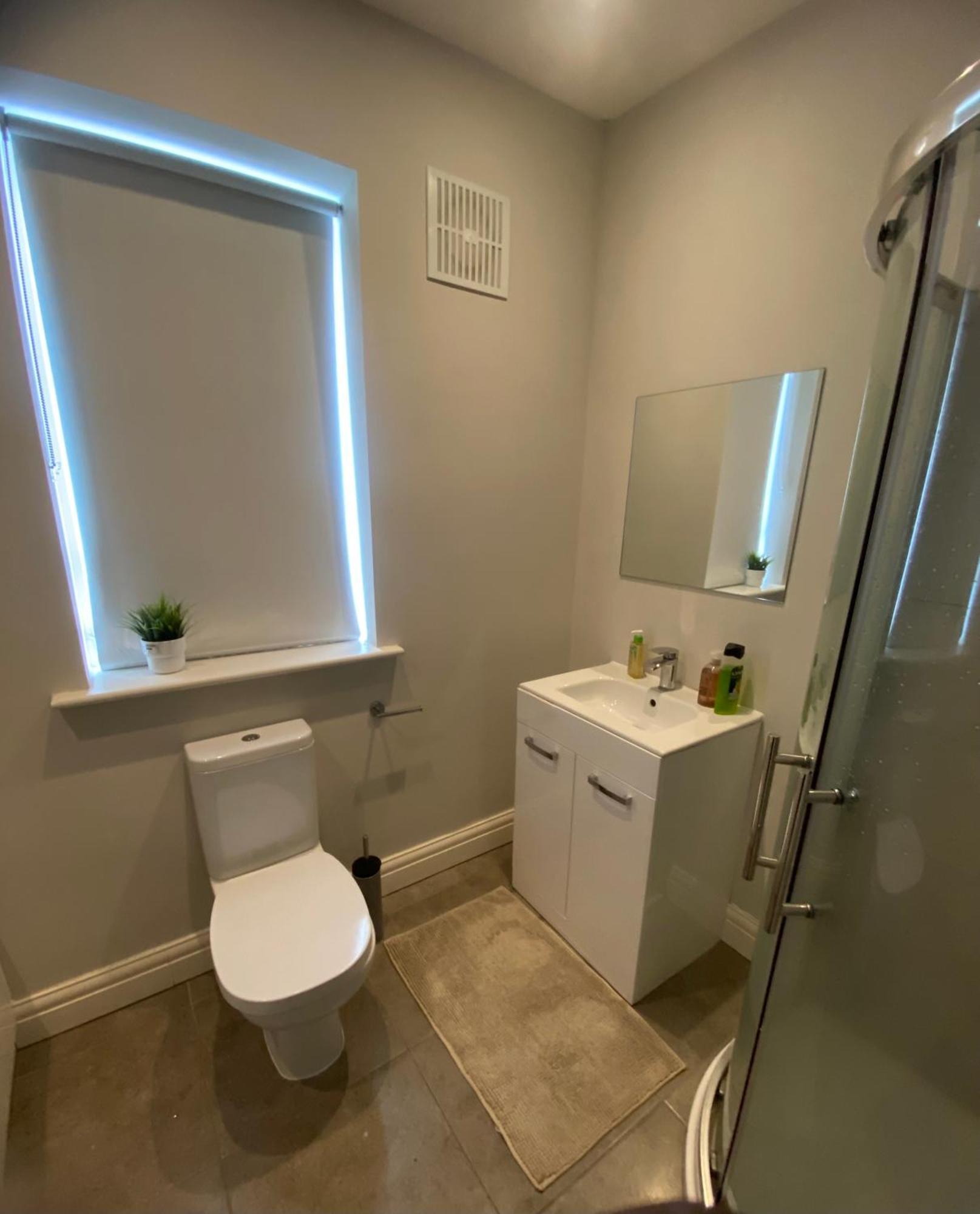 Extra Large Room In New House At Citywest Dublin Exteriör bild